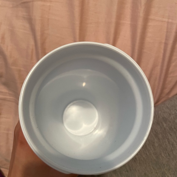 Christmas mitten coffee tumbler with lid - Picture 3 of 4